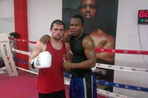 Los boxeadores profesionales Nacho Mendoza y Andoni Gago
