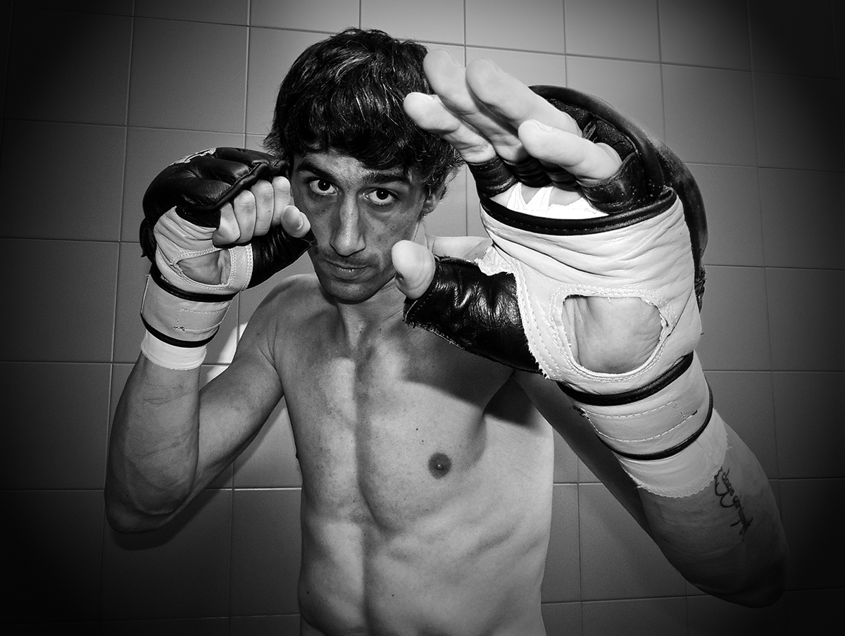 Aratz Garmendia. Pocos lo saben aún pero hoy ganará dos combates: uno de MMA y otro para toda la vida. (Foto, Iñaki Mendizabal).