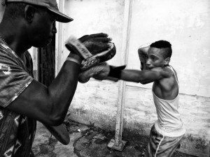 Escuela de Boxeo del Gimnasio Rafael Trejo, en Habana Vieja (Cuba). Foto de Iñaki Mendizabal.