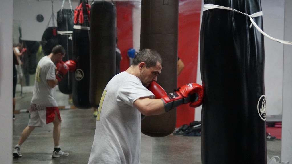 El boxeador profesional bilbaino, Andoni Gago, entrenando