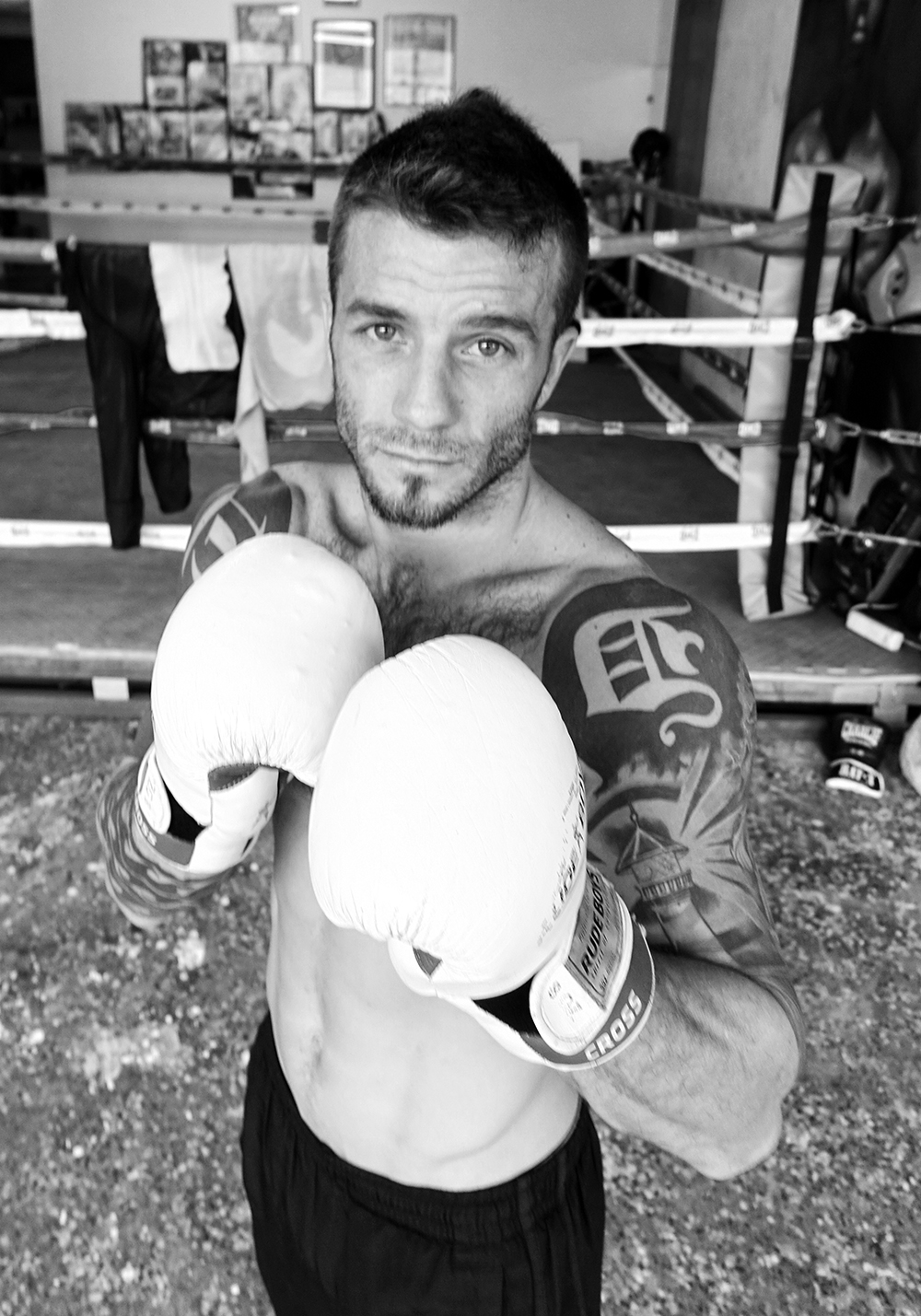 El boxeador profesional González sabe que "Micha es un buen boxeador, rápido y que camina bien sobre el ring"