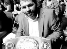 Boxeo: El cinturón que se entregará a los ganadores de cada categoría de peso estuvo en La Casilla. Lo llevó David Segovia, de Rock&Box.